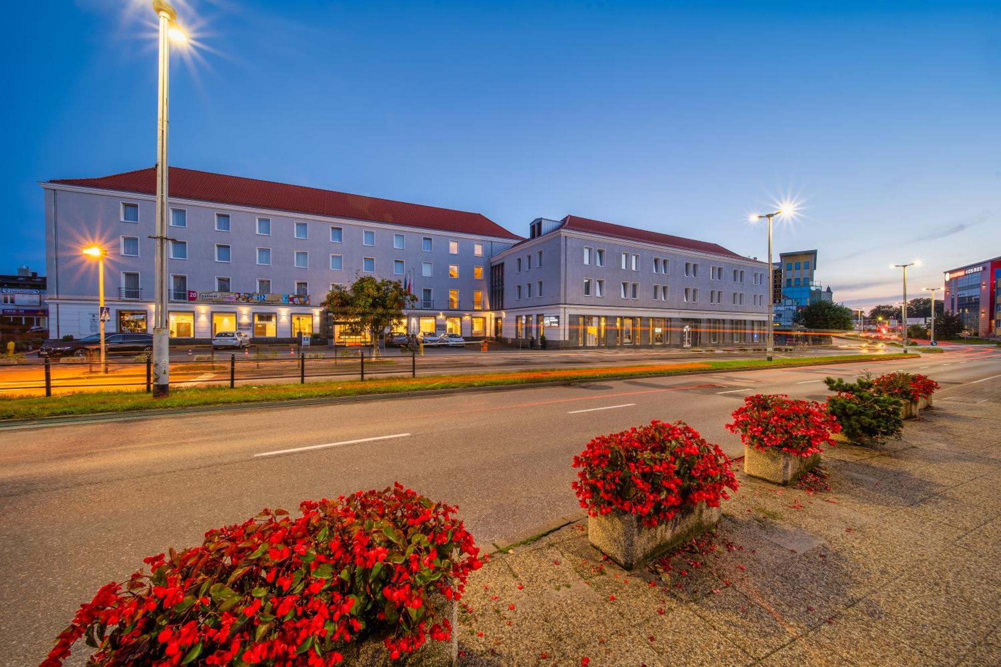 Hotel Gromada Koszalin Buitenkant foto