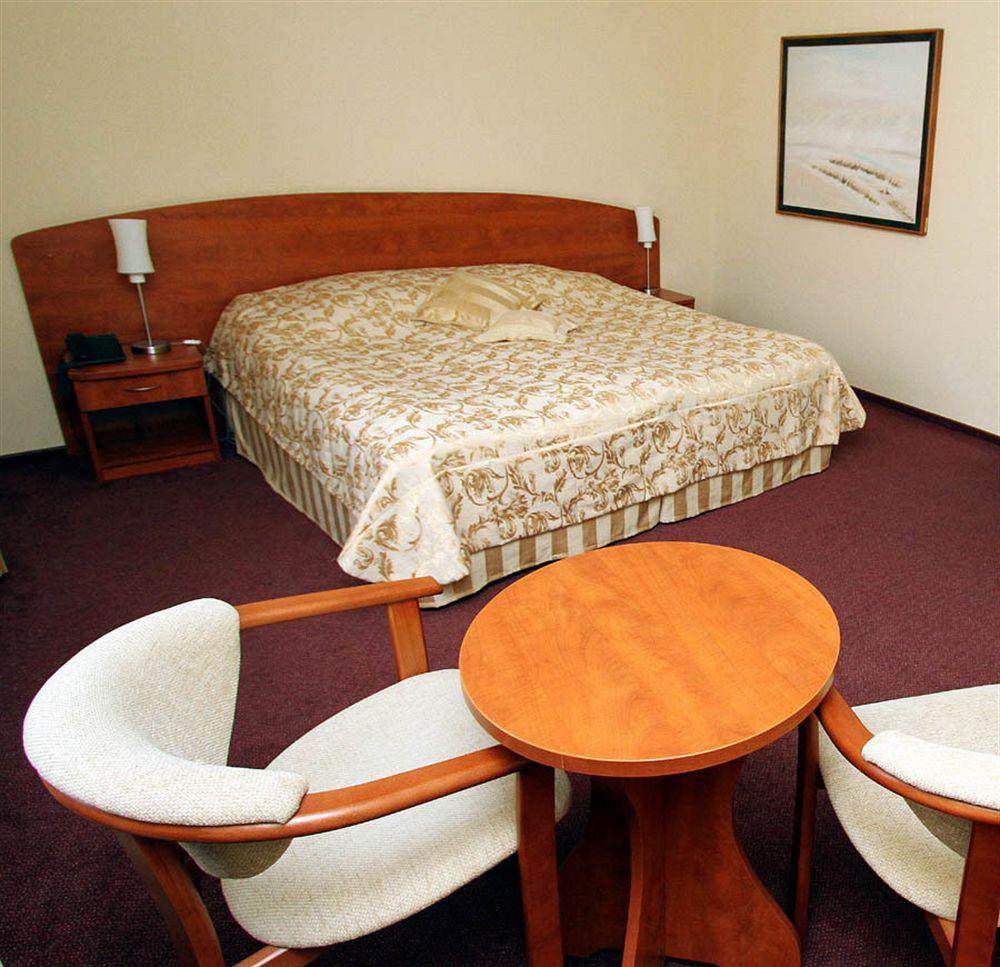Hotel Gromada Koszalin Buitenkant foto